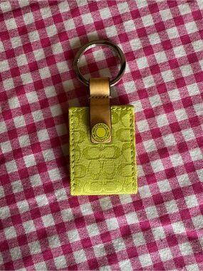 Coach Vintage Y2K Signature Chartreuse Green Photo Keychain EUC Rare color!